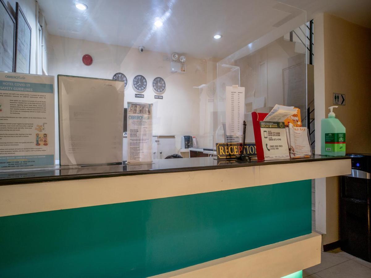 Oyo 697 Obrero Suites Davao Экстерьер фото